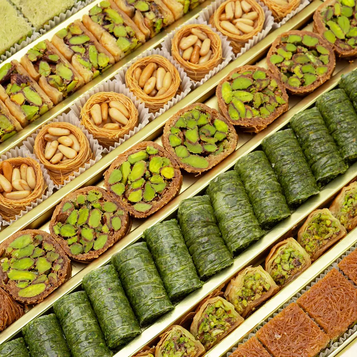 Fıstıklı Karışık Baklava